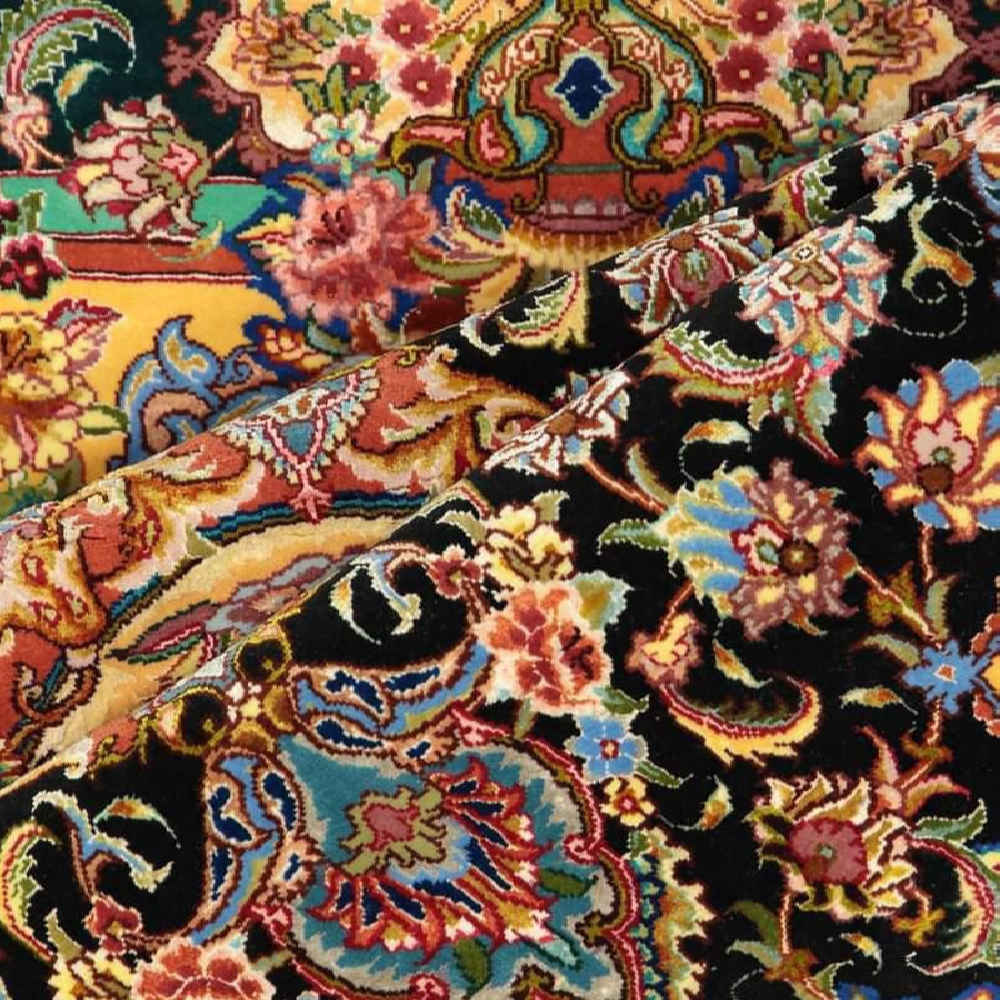 Tapis persan noué à la main Médaillon Tabriz en mélange coton et soie Barsam