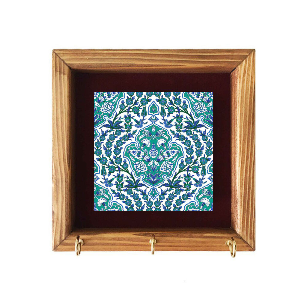 Porte-clés mural en bois et céramique persan modèle Traditionnel