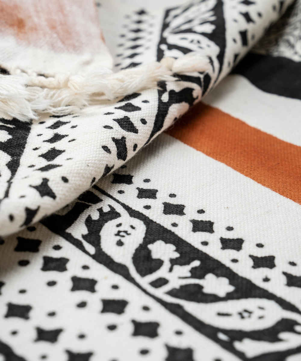 Nappe en lin imprimé au block modèle Kaaj