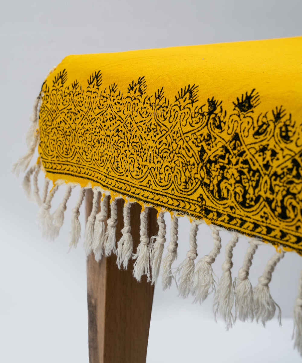 Nappe en lin imprimé au block modèle Raha