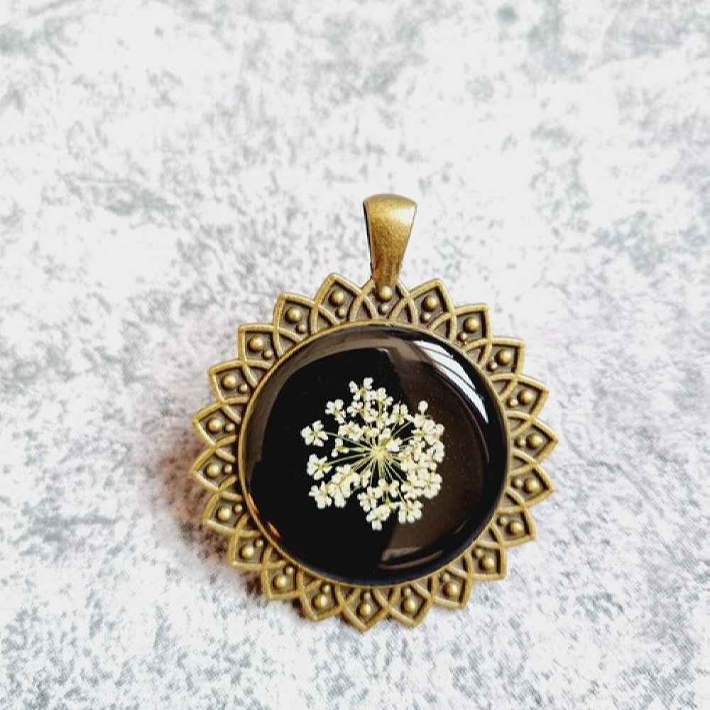 Pendentif Collier Résine Femme Artisanal Shokaran