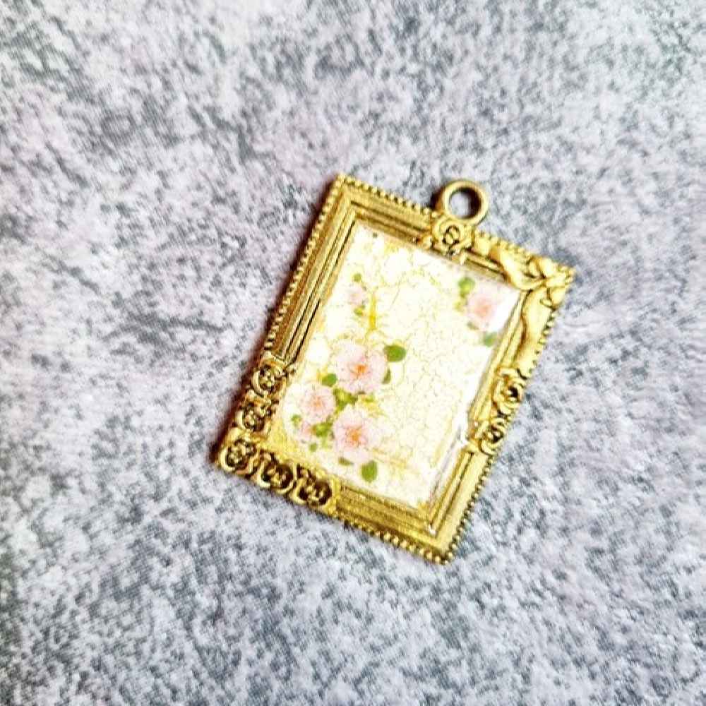 Pendentif Collier Résine Femme Artisanal Shokofeh