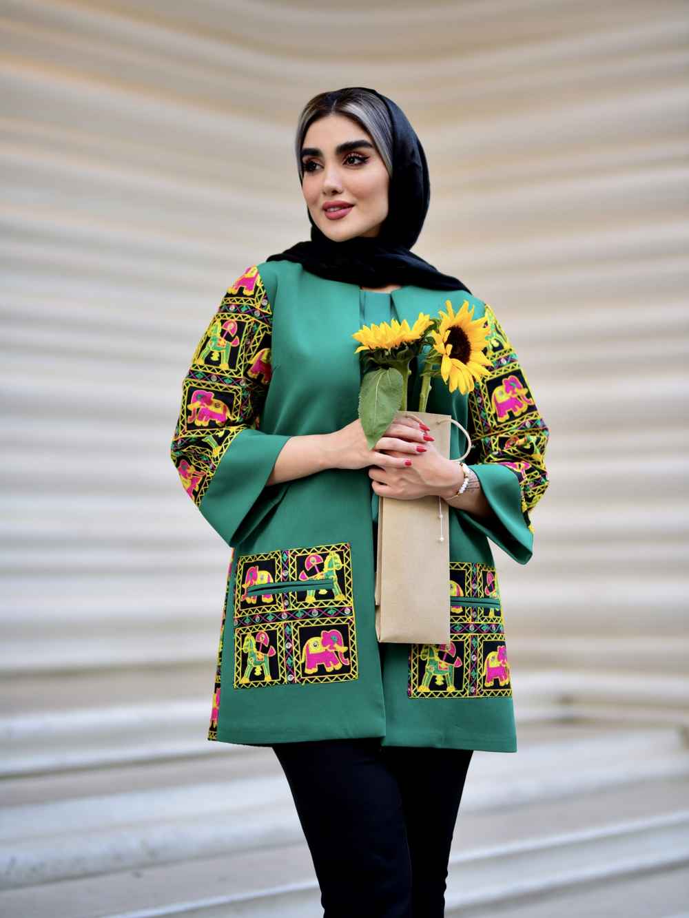 Manteau Suzani persan modèle Arva