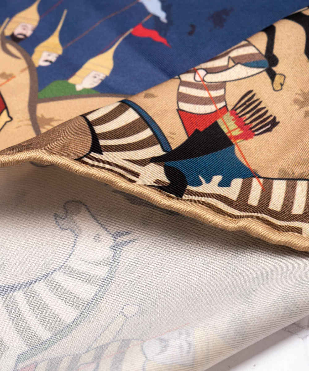 Foulard en soie persane pour femme – Luxe et vibrant carré Razm