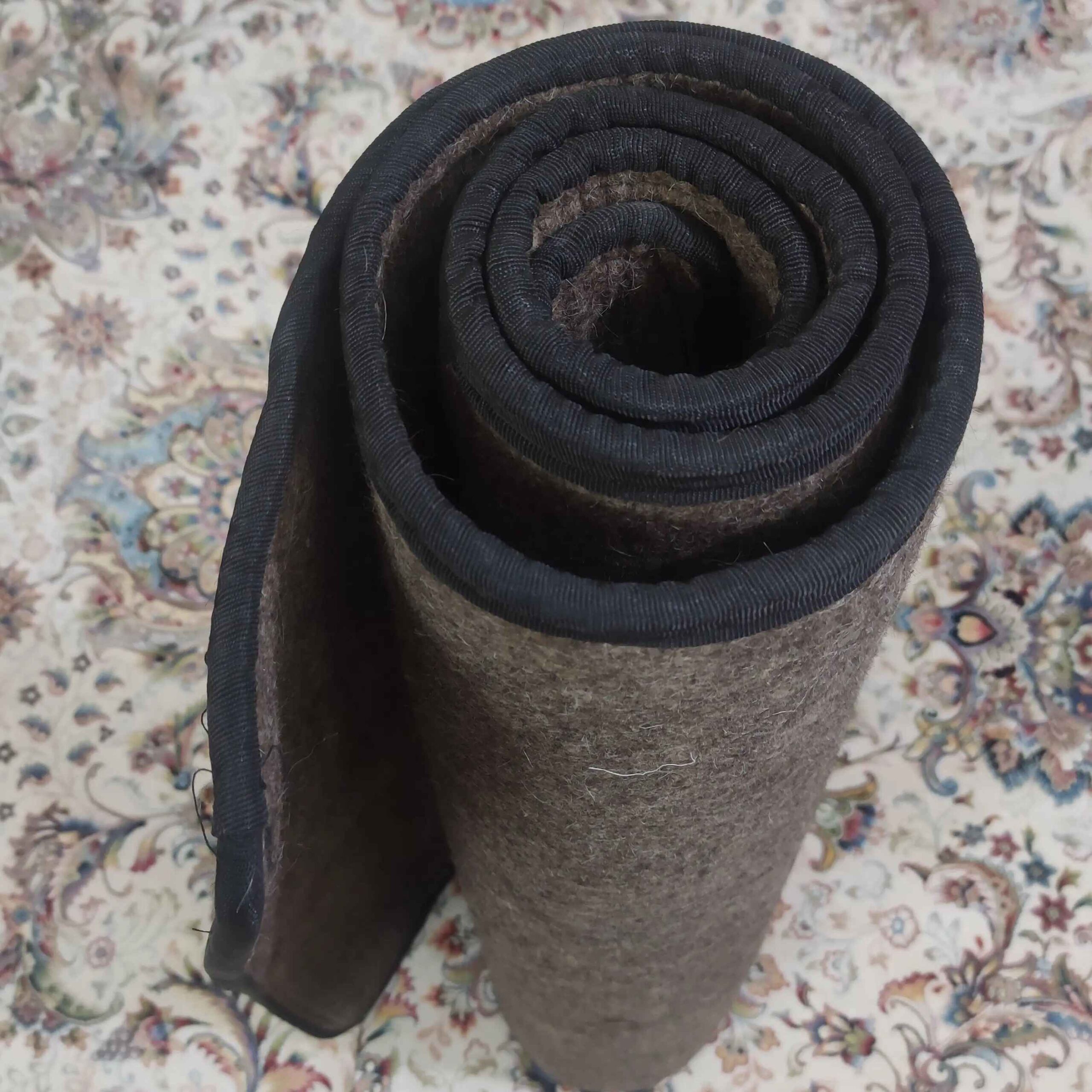 Tapis de Sol en Laine de Mouton Naturelle – Taille Standard – Confort Supérieur et Soutien Optimisé