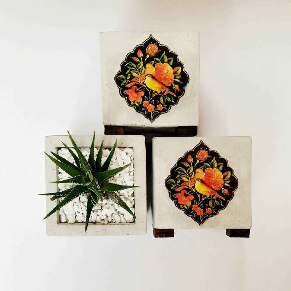 Vase décoratif persan en béton carré modèle Gol o Morgh