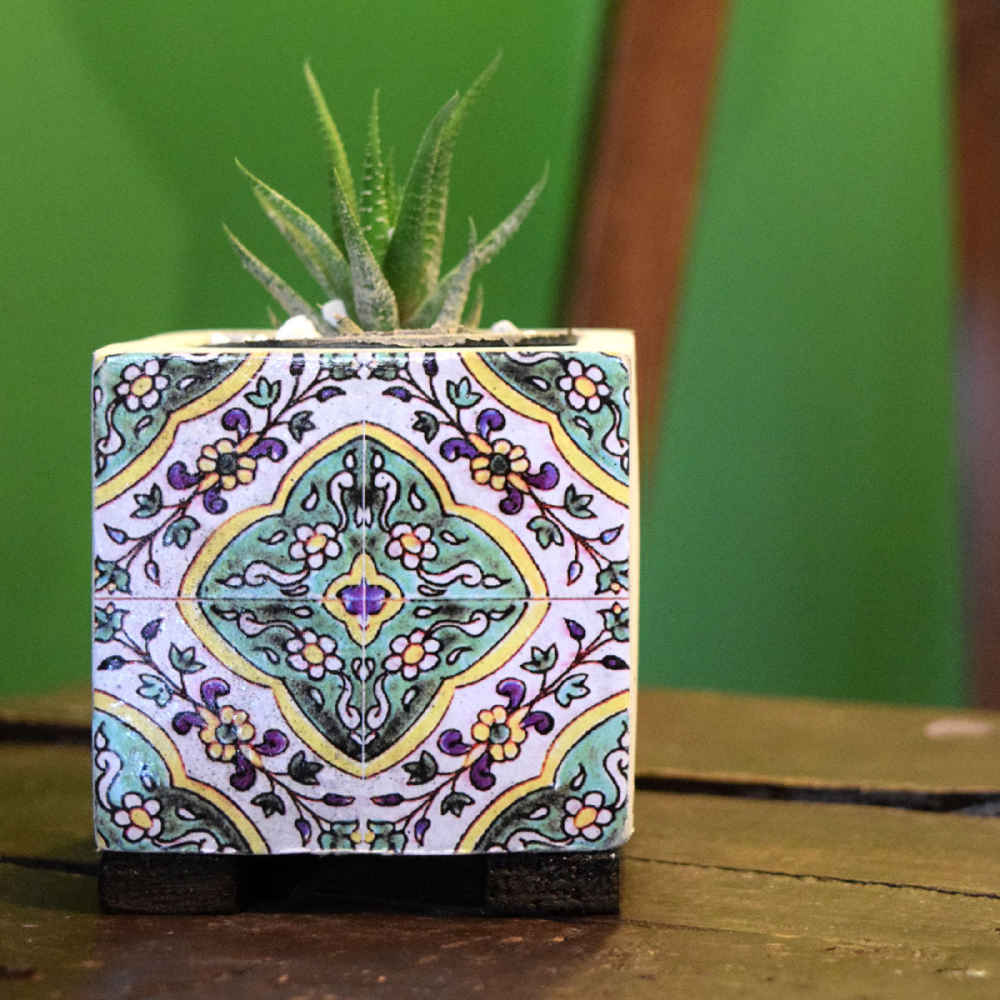 Vase décoratif persan en béton carré modèle Kaashi