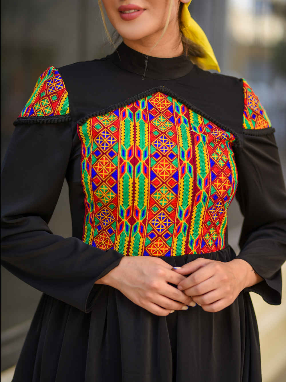 Robe femme à manches longues en crêpe modèle Setila