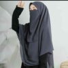 Foulard en Crêpe Islamique Gris Foncé & Demi-Niqab pour Femmes