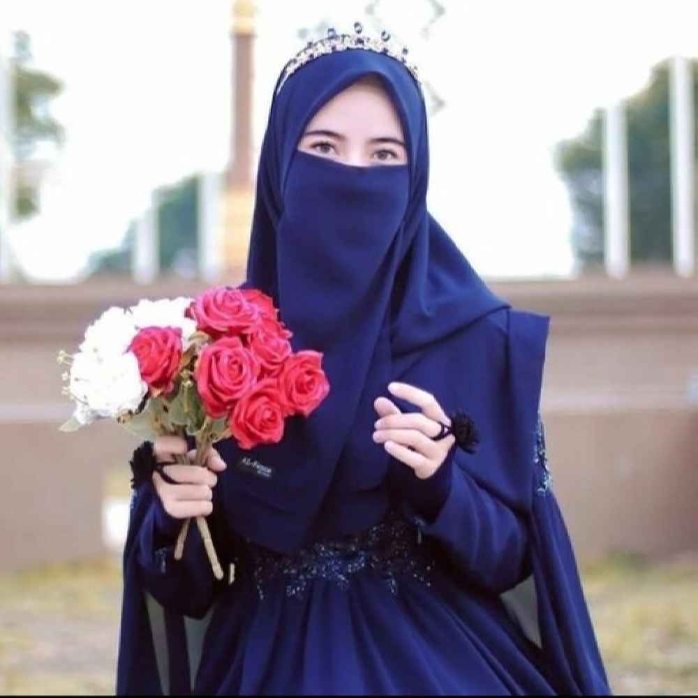 Foulard Carré en Crêpe Islamique Bleu Marine & Niqab pour Femmes