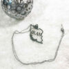 Collier minimaliste avec le design de la carte de l'Iran