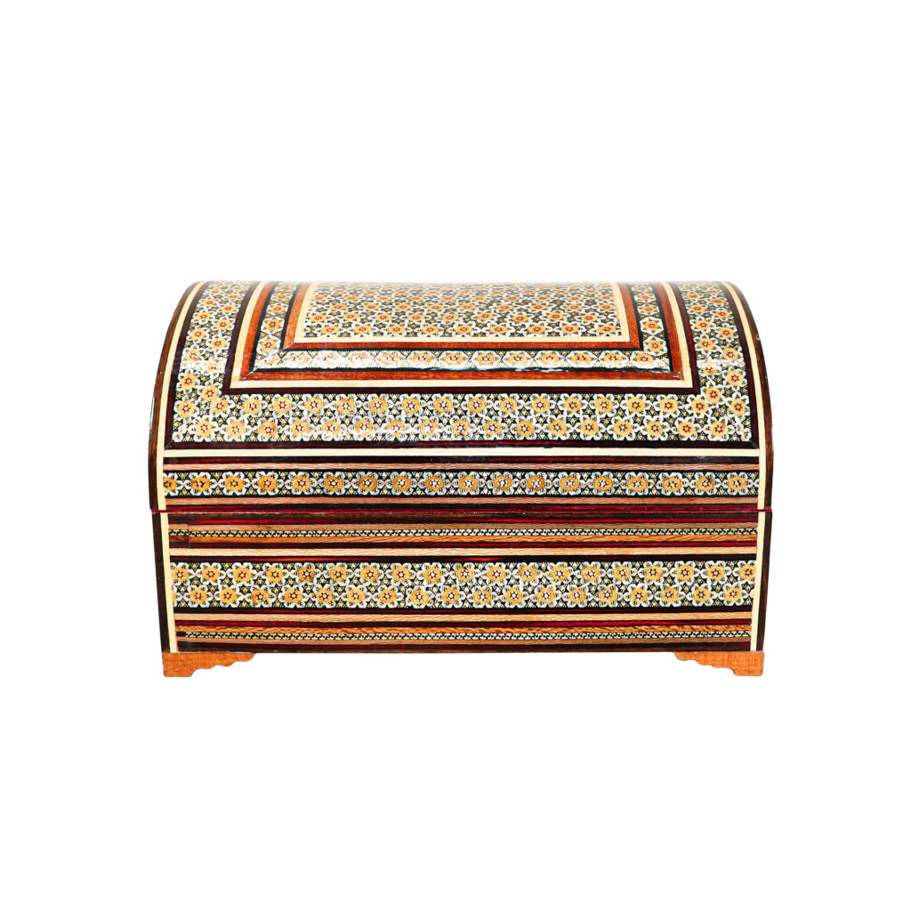 Boîte à bijoux en bois artisanale avec design persan Khatam Sandough
