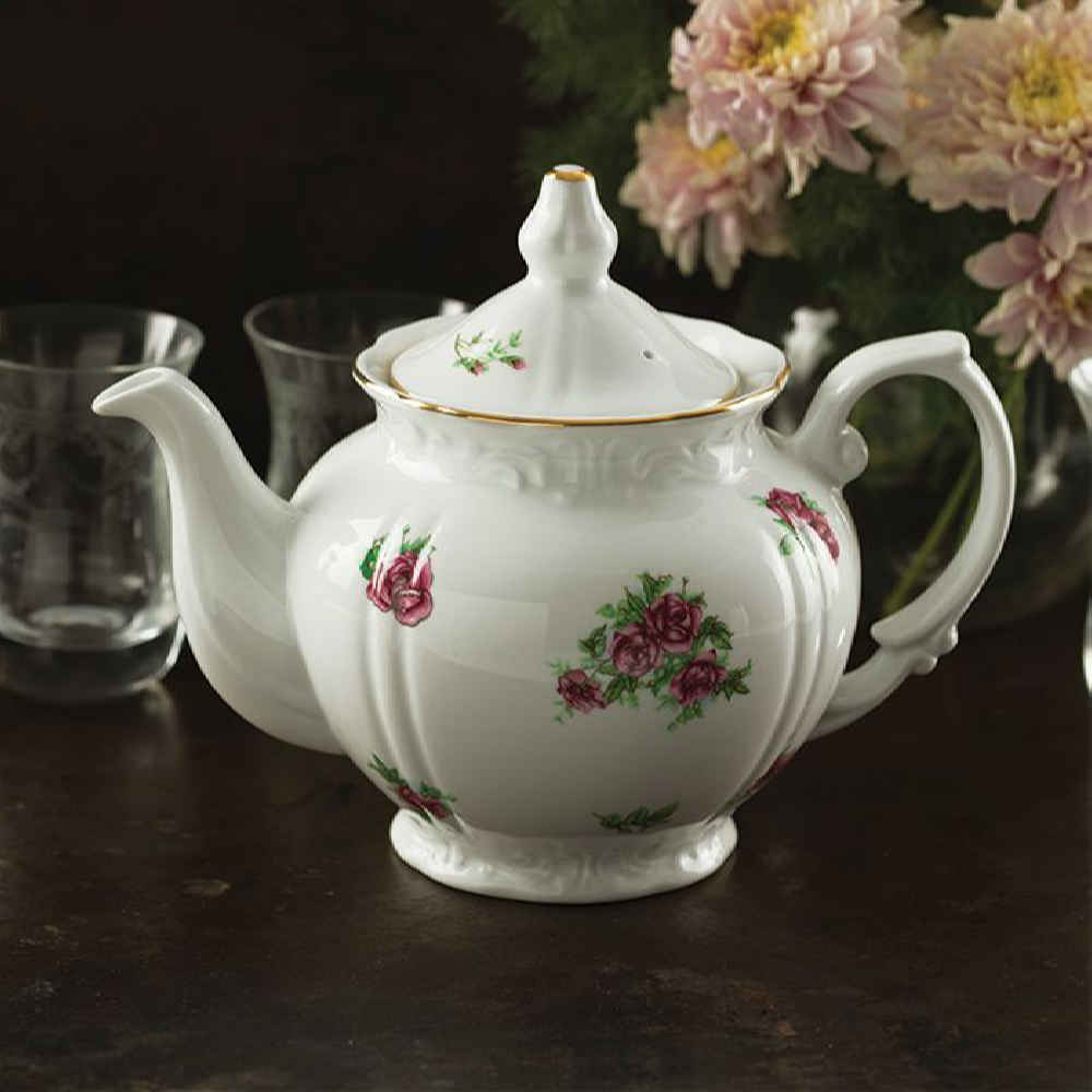 Théière de service en porcelaine blanche avec motif floral Razieh