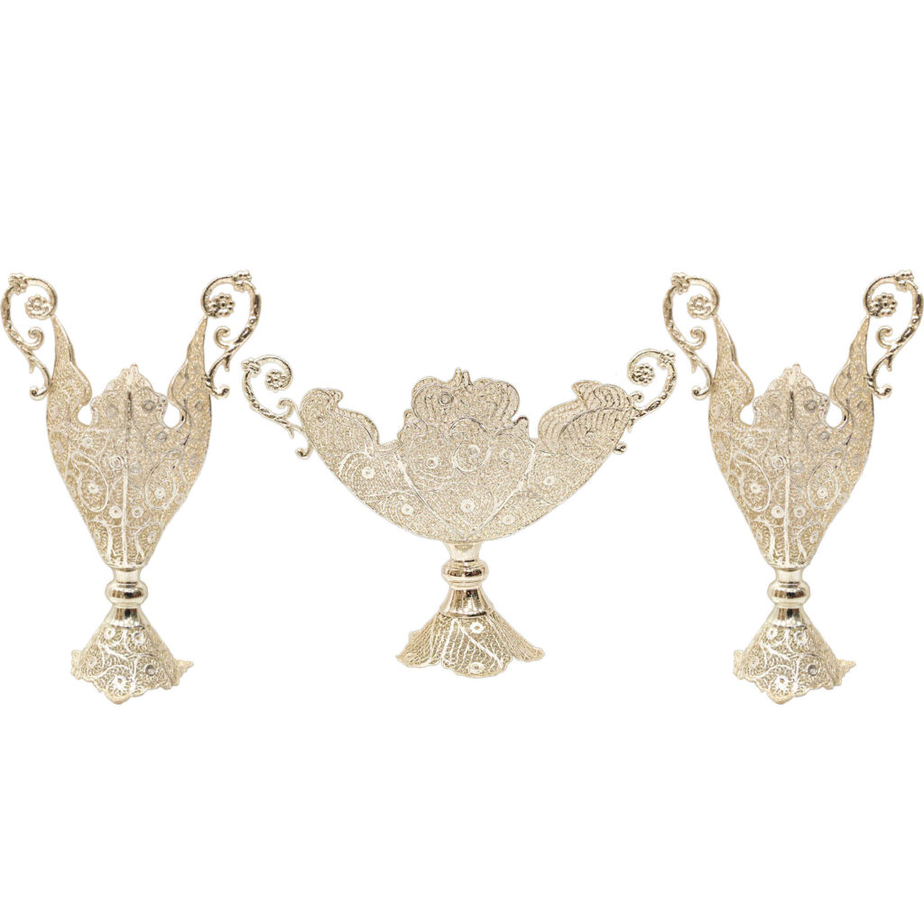 Vase décoratif en filigrane persan recouvert d'argent et bol