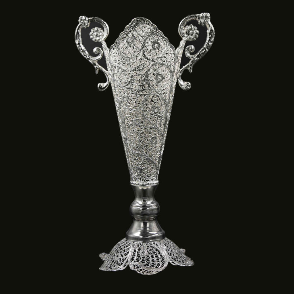 Vase décoratif en filigrane persan recouvert d'argent modèle Trumpet Mahsa