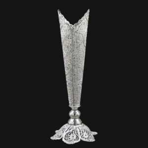 Vase décoratif en filigrane persan recouvert d’argent modèle Trumpet Malileh