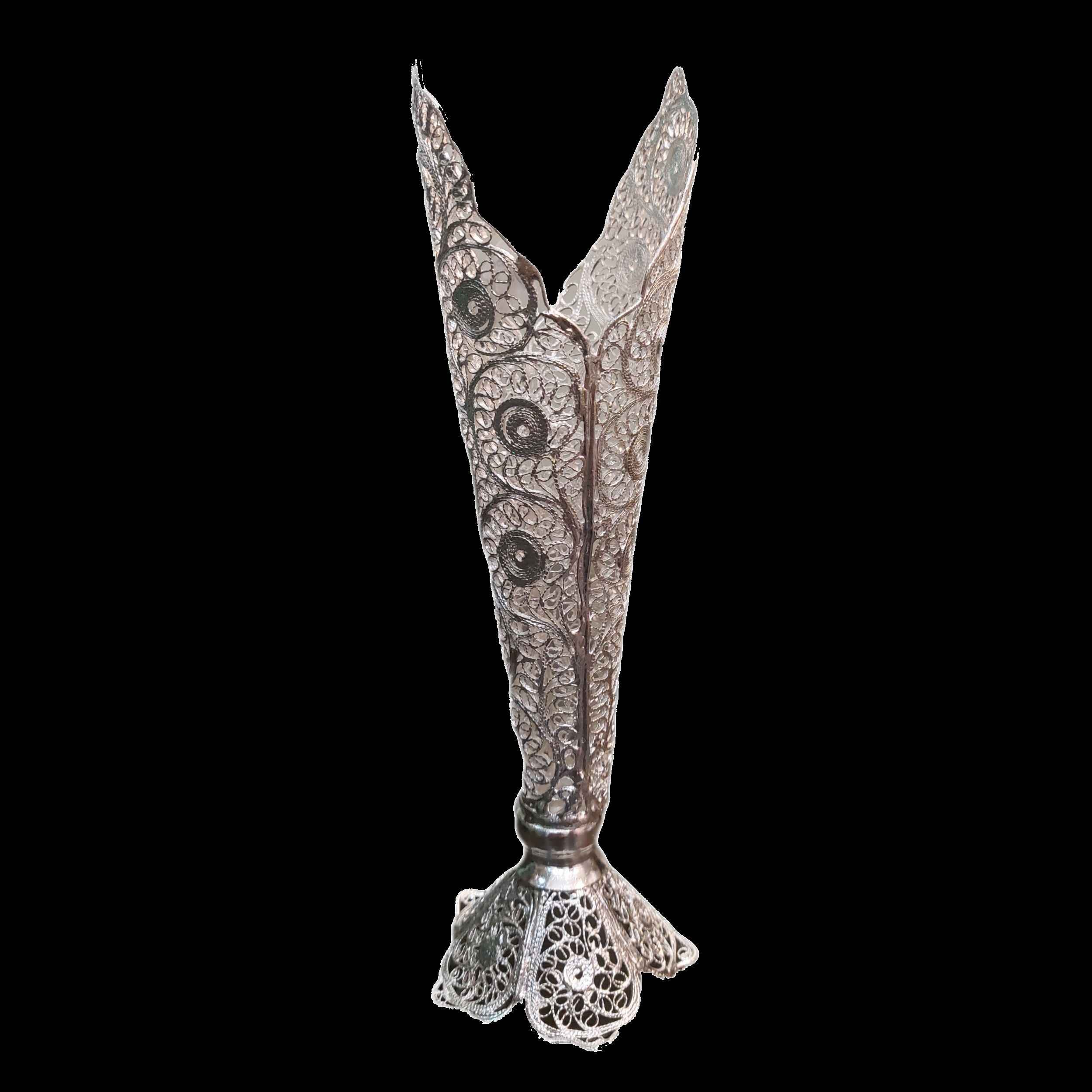 Vase décoratif en filigrane persan recouvert d’argent modèle Trumpet Moshaki