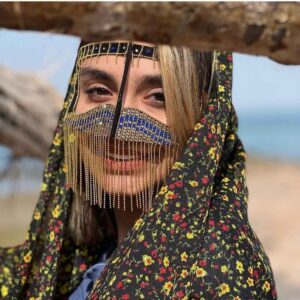 Burqa Omanienne Fait à la Main – Burqa du Golfe Modèle Asenat en Strass