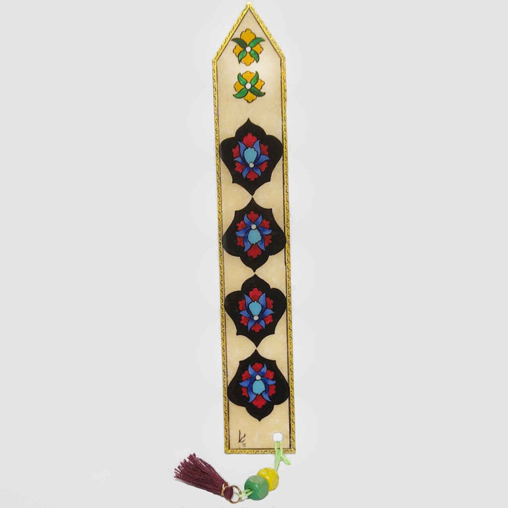 Marque-page crème fait main – Modèle Arghavan