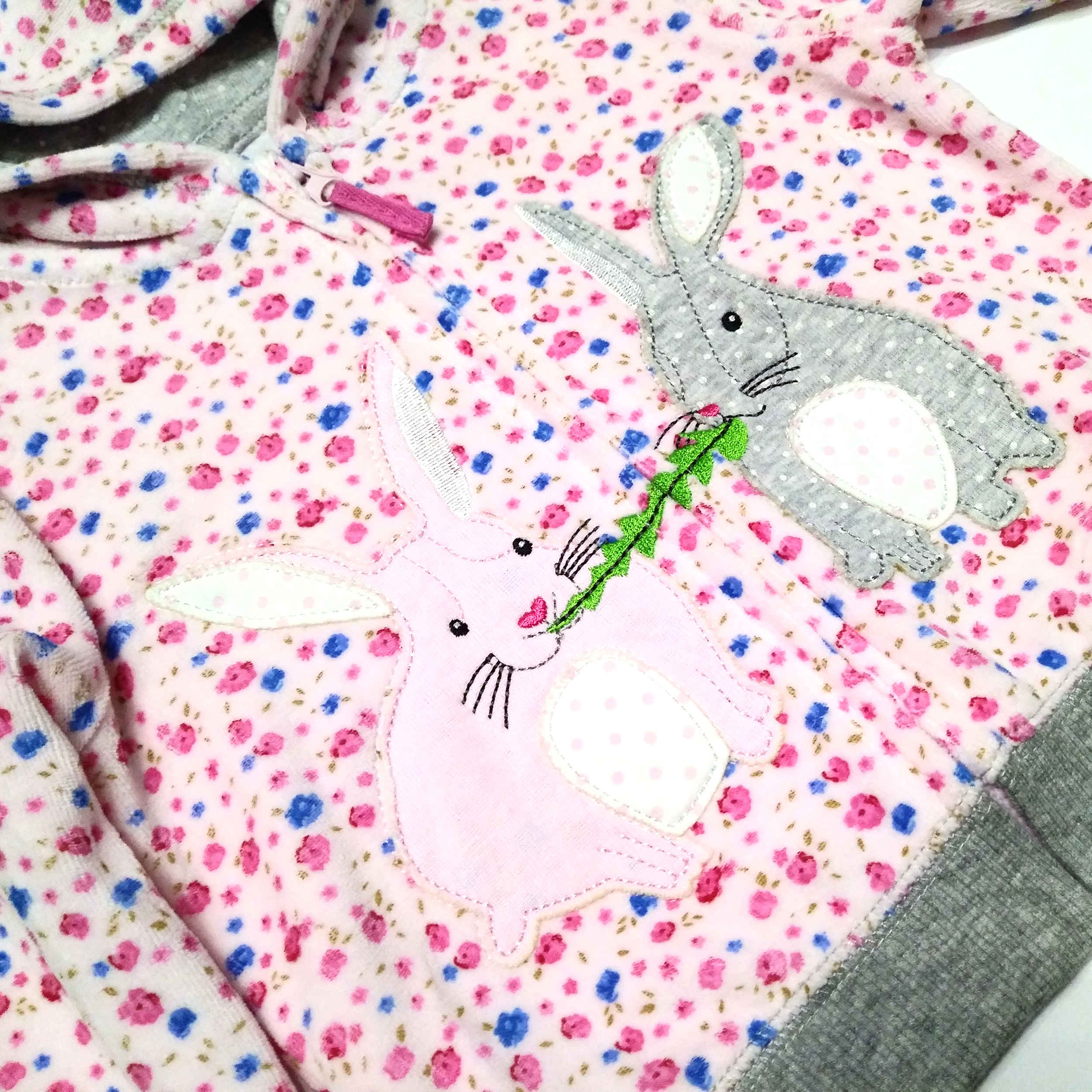 Ensemble sweat-shirt manches longues motif lapin modèle M363 (3 pièces)