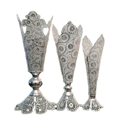 Vase décoratif en filigrane persan recouvert d’argent modèle Trumpet Shima – Set de 3