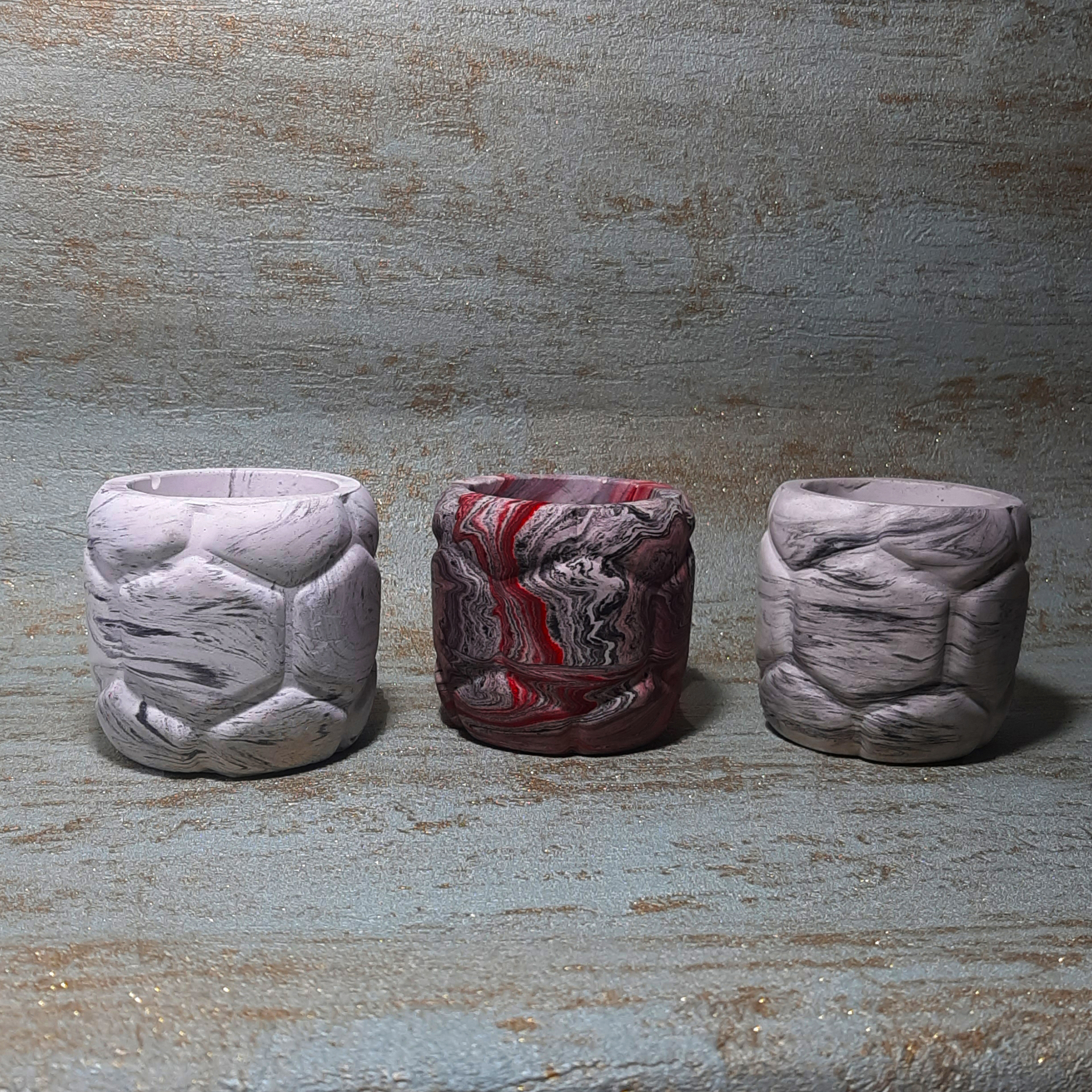 Porte-stylo en pierre pour bureau avec design marbré modèle Kando