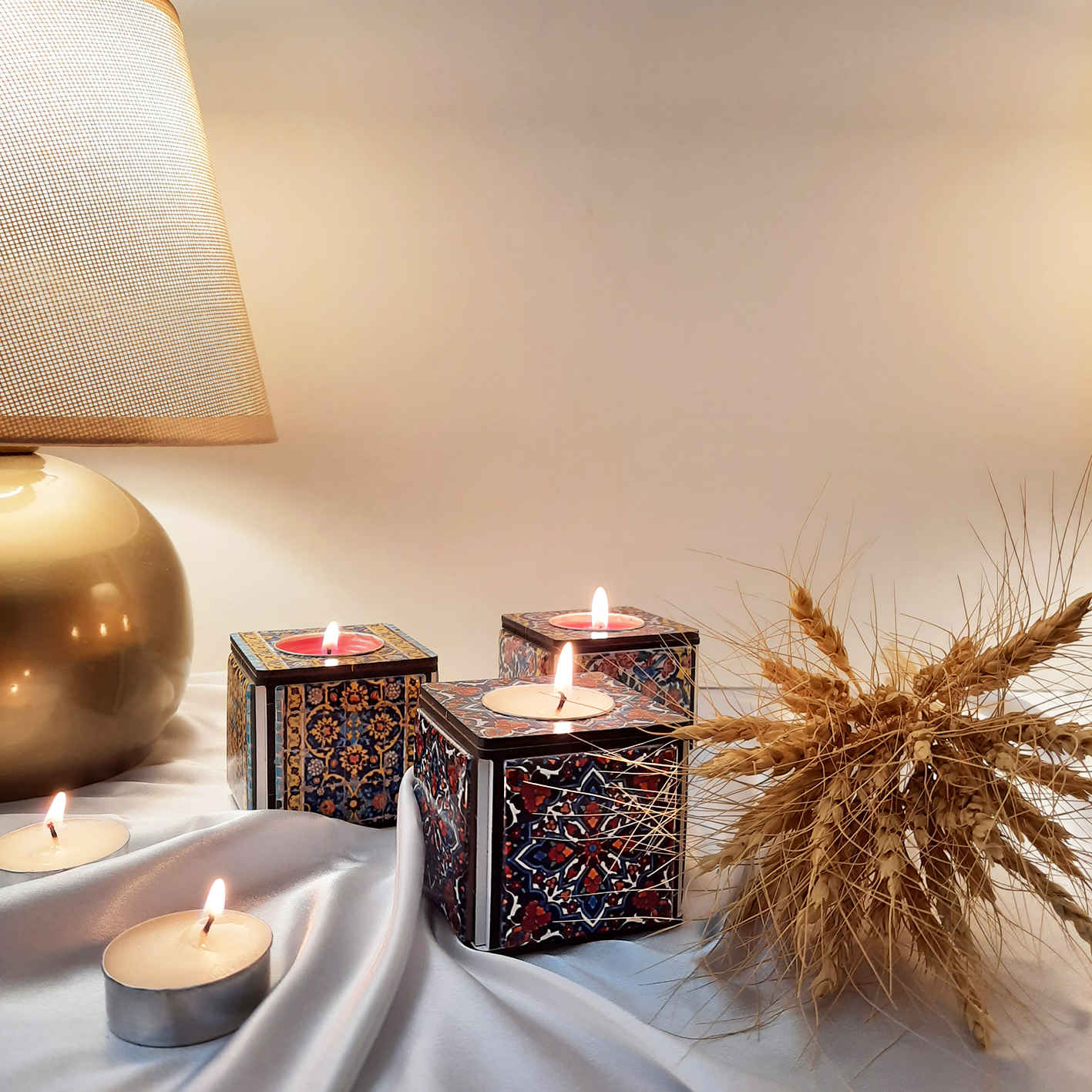 Porte-bougie en bois persan cube Tile Yasna