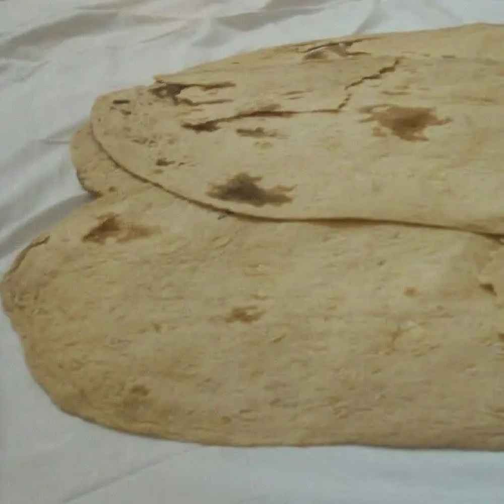 Pain séché persan – Pain séché traditionnel persan cuit dans Denkarez