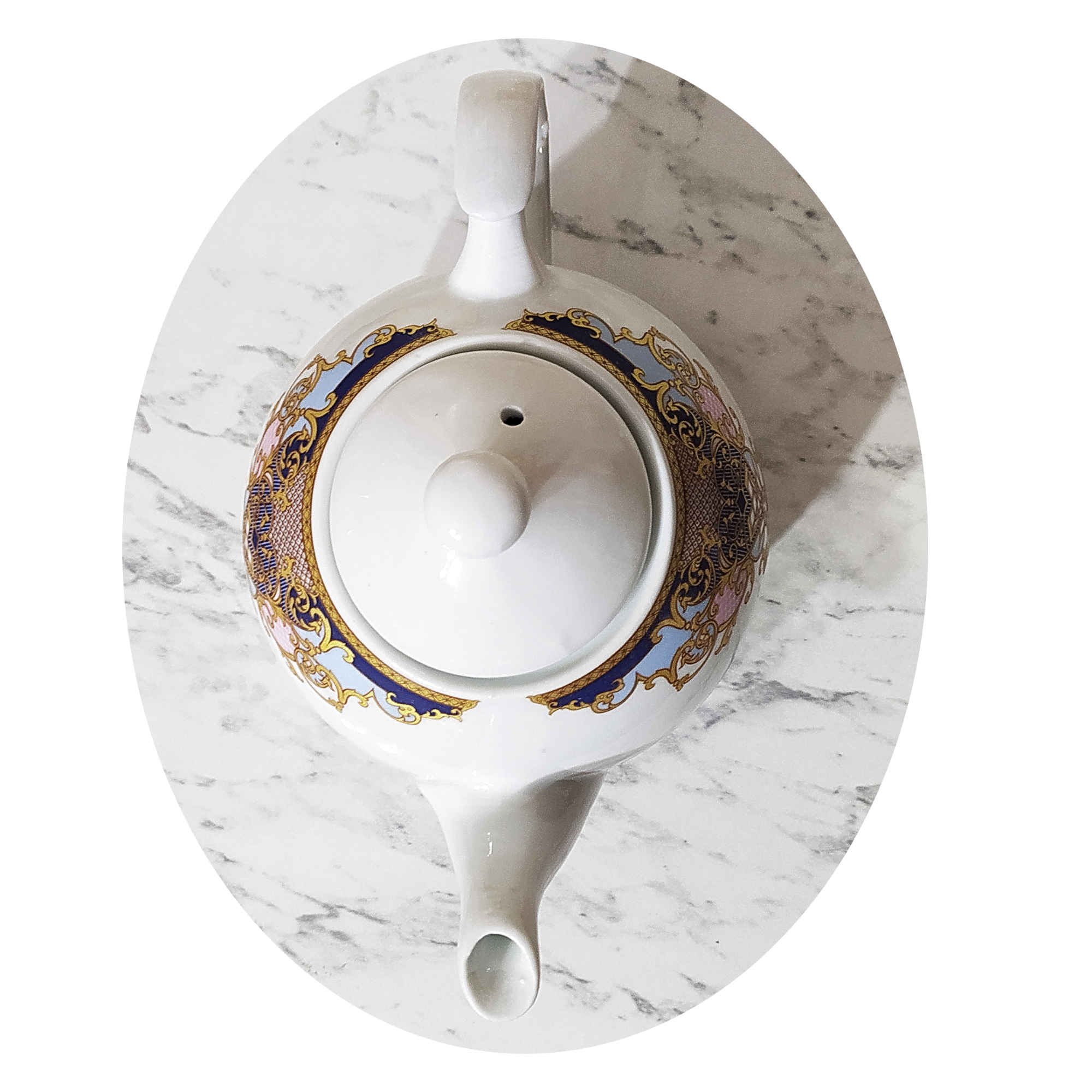 Théière de service en porcelaine blanche avec design complexe Zarineh