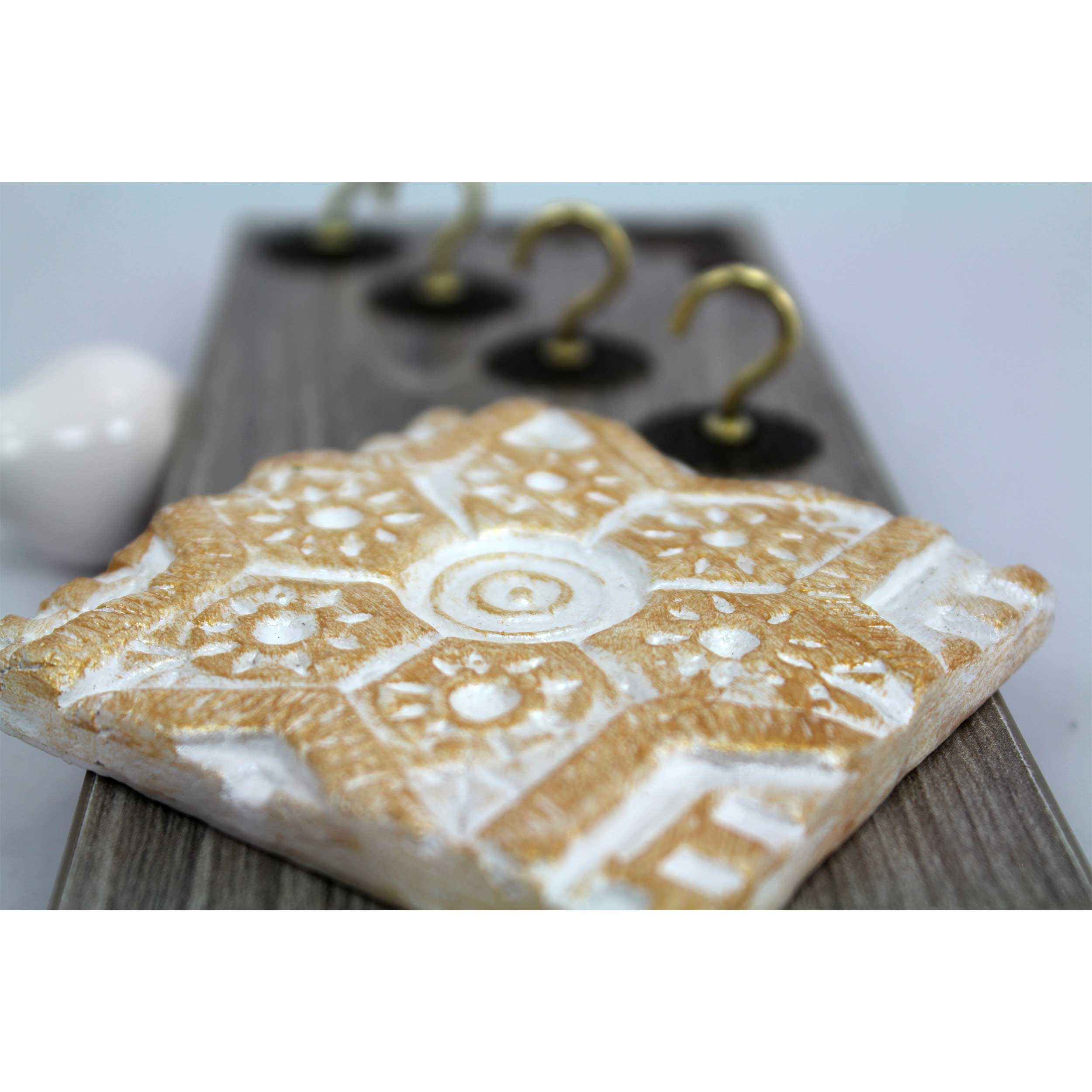 Porte-clés mural décoratif et fait main avec design traditionnel