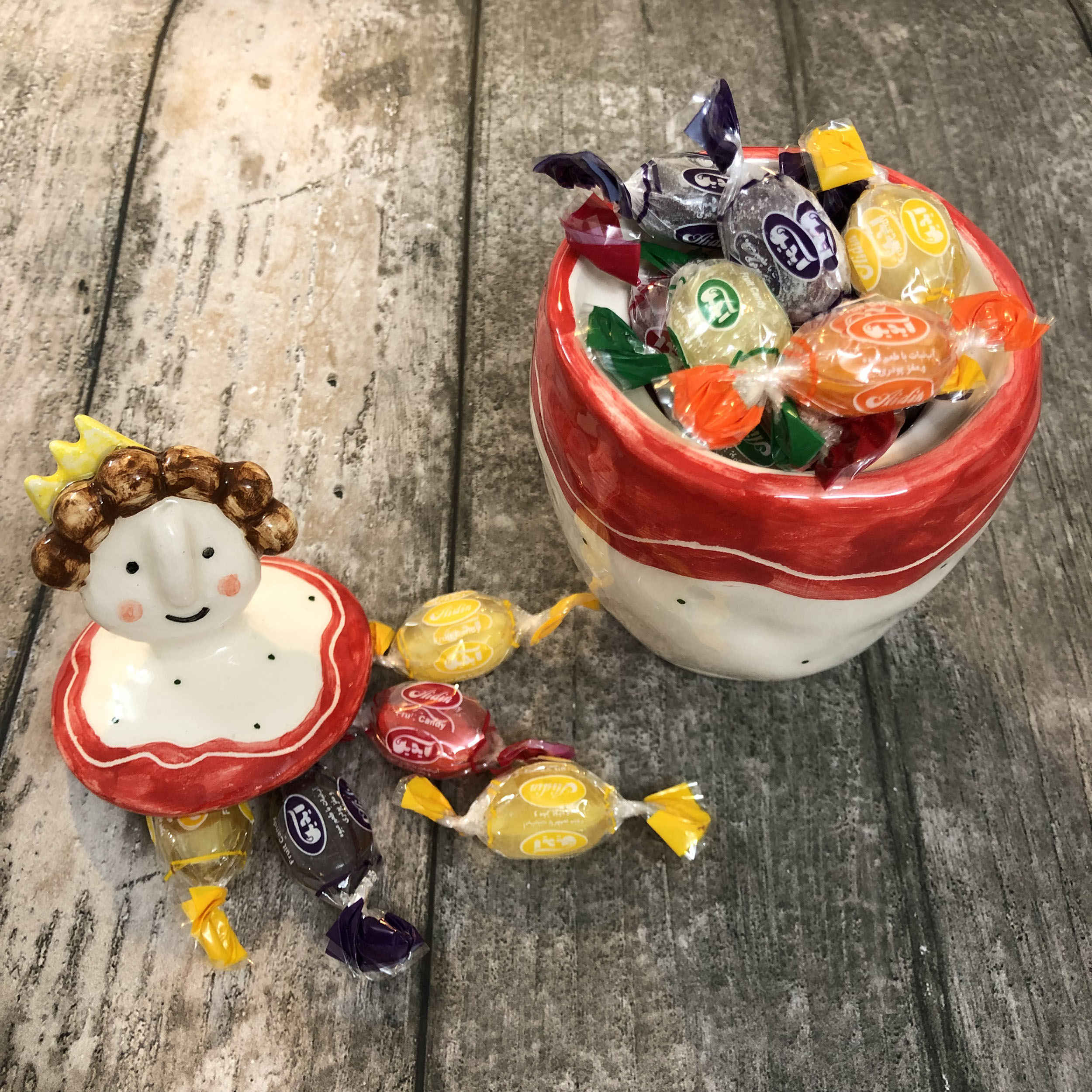 Bol à sucre en céramique avec couvercle, style artistique Doll Queen