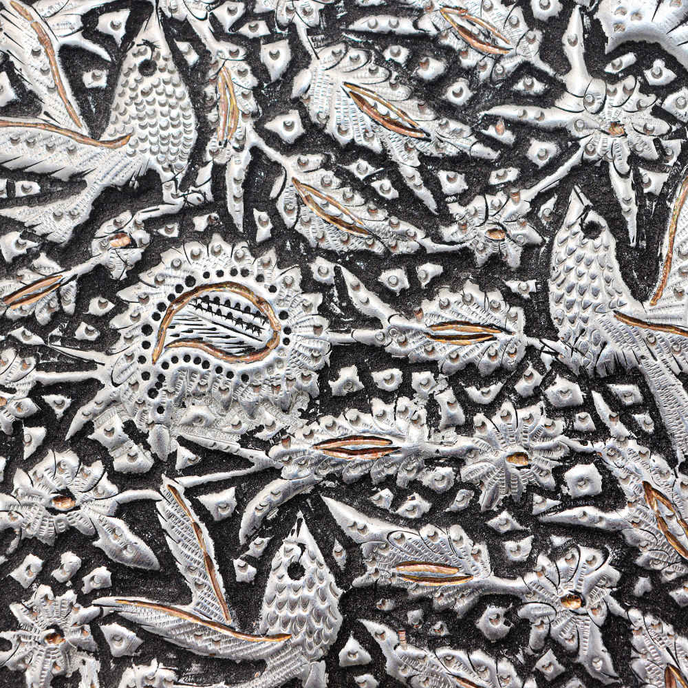 Assiette Décorative Persane en Cuivre Gravée Design Animalier Complexe