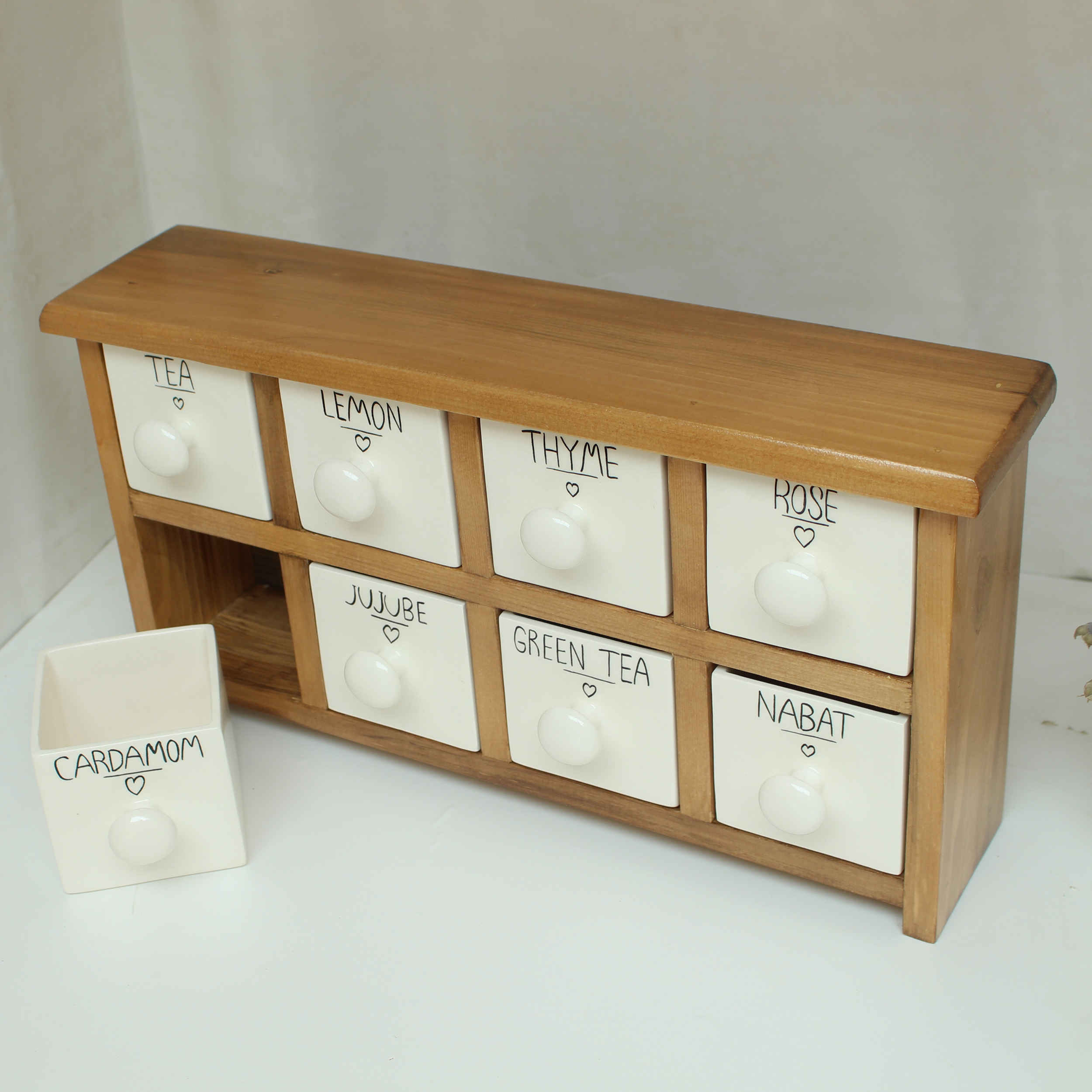 Commode en bois avec 8 tiroirs en céramique fabriquée à la main