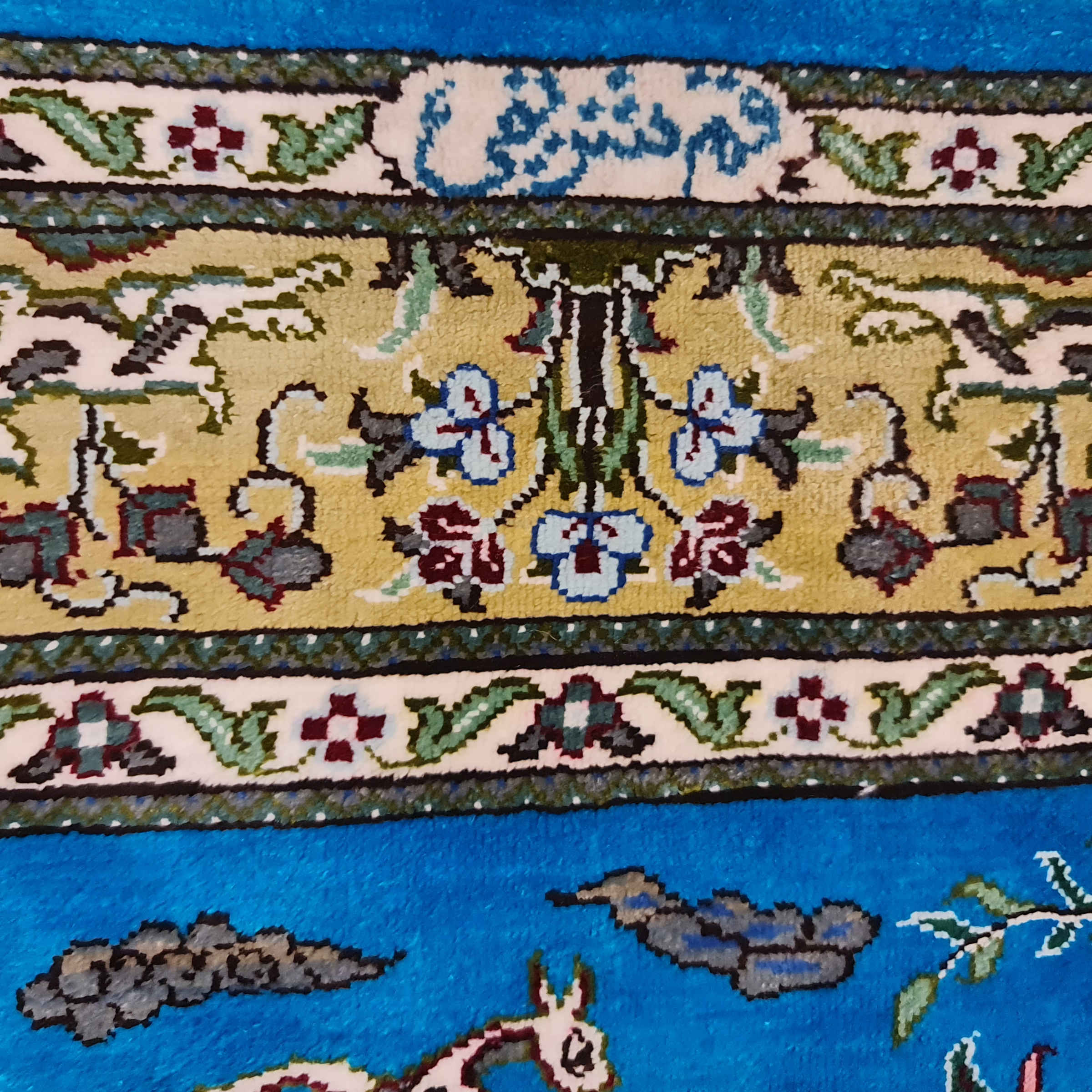 Tapis de prière persan en soie authentique noué à la main et luxueux Sajada Chasse