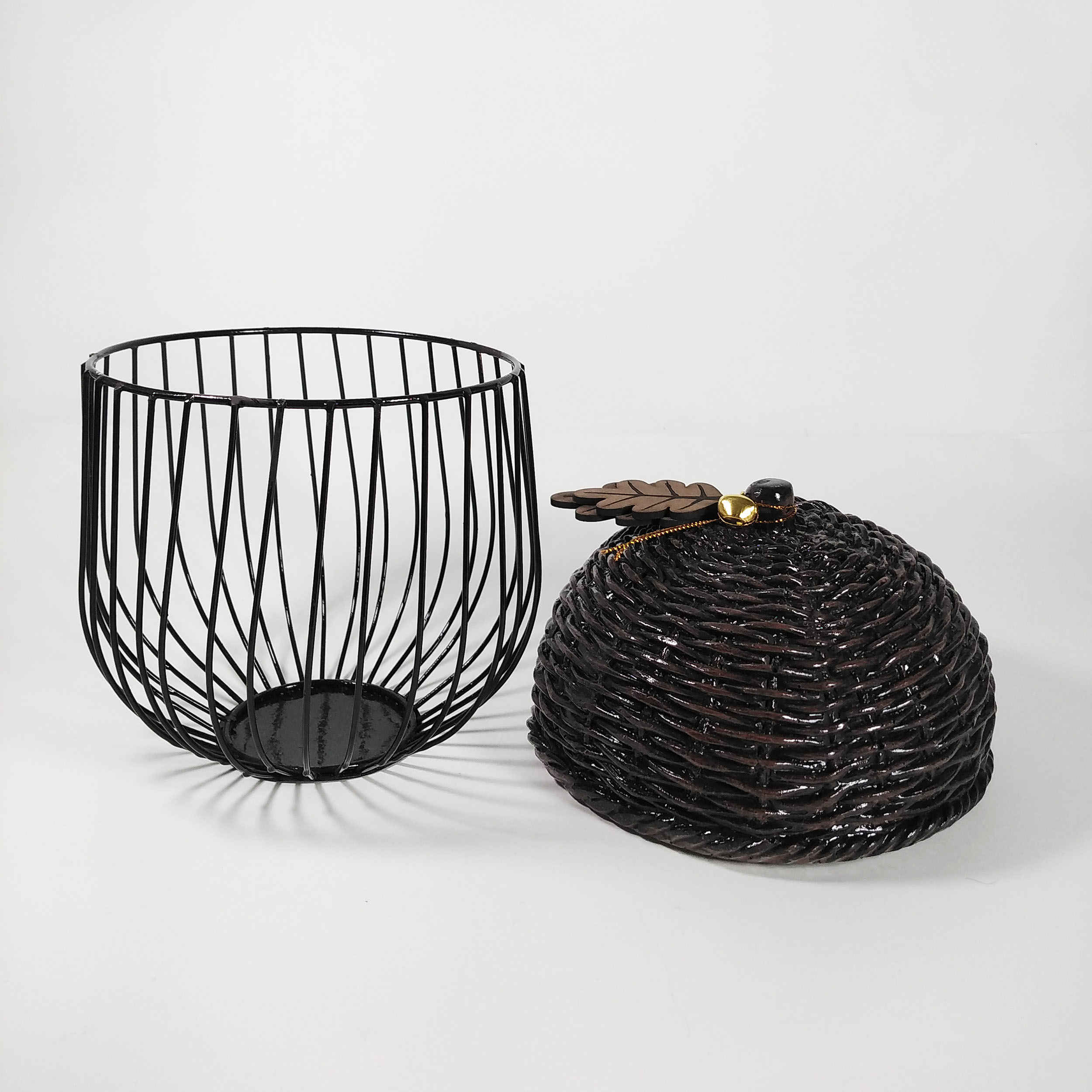 Panier à fruits en fil métallique en forme de chêne avec porte en résine