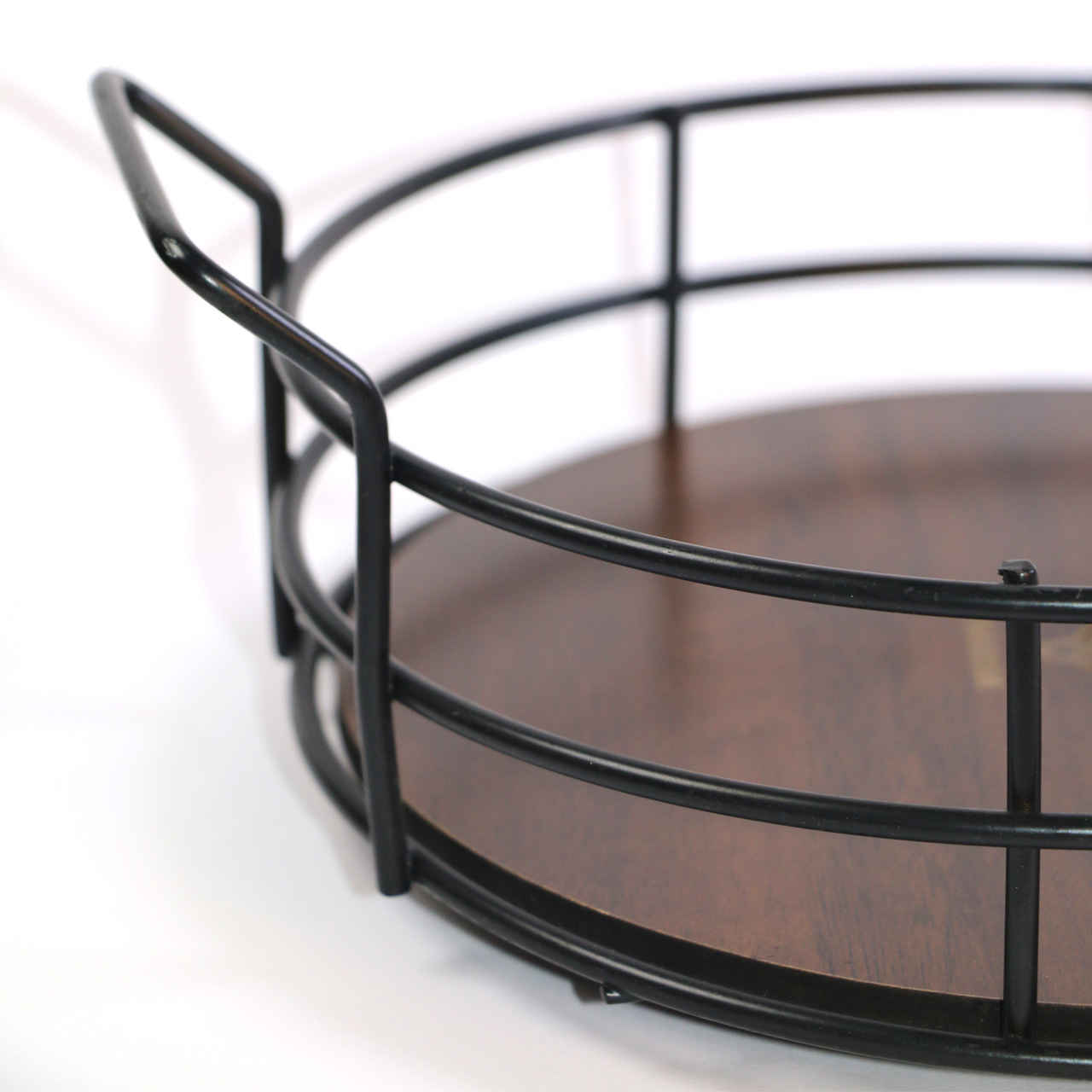 Panier à fruits en fil métallique avec base en bois amovible