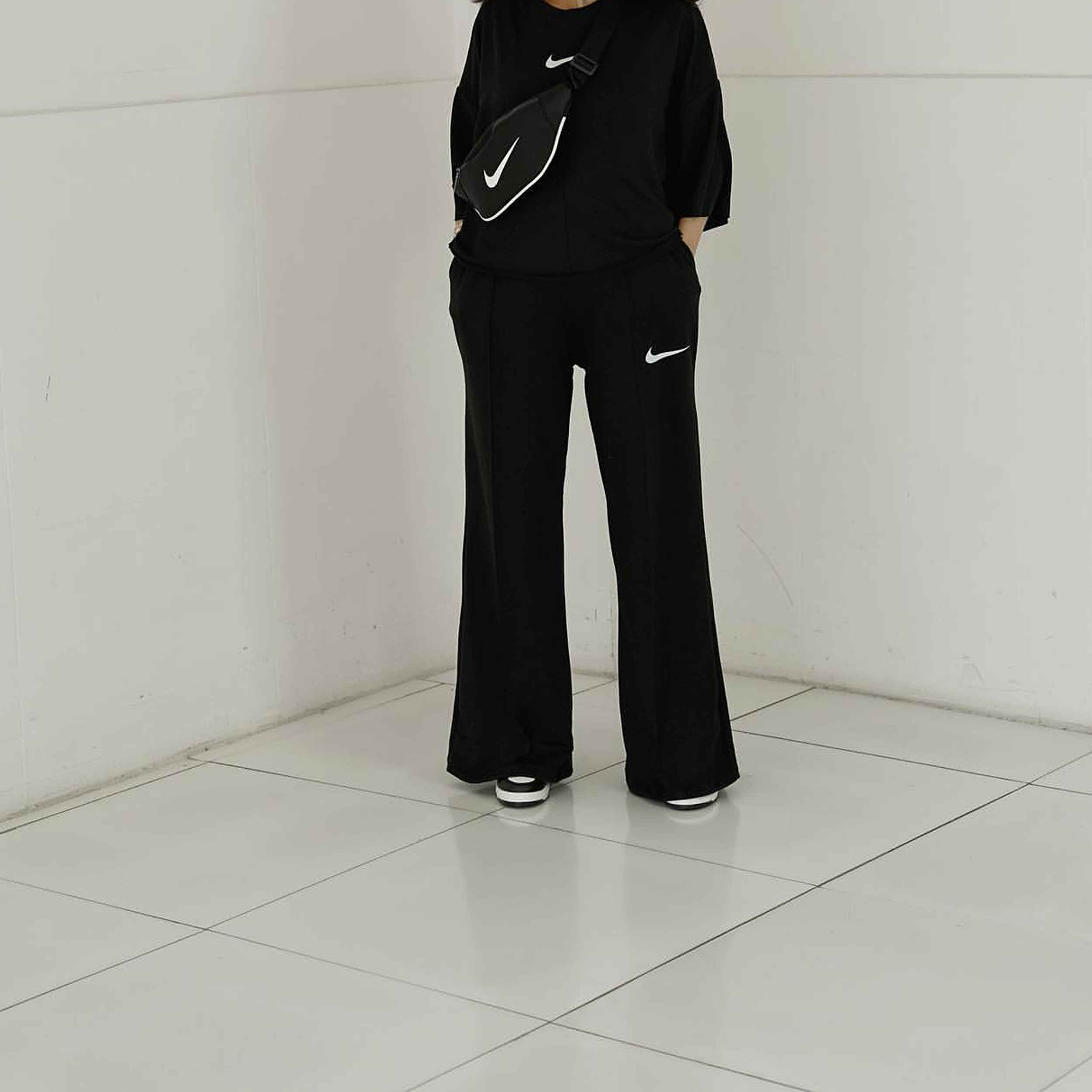 Sac banane en toile Nike avec 2 poches – Pratique pour le transport quotidien