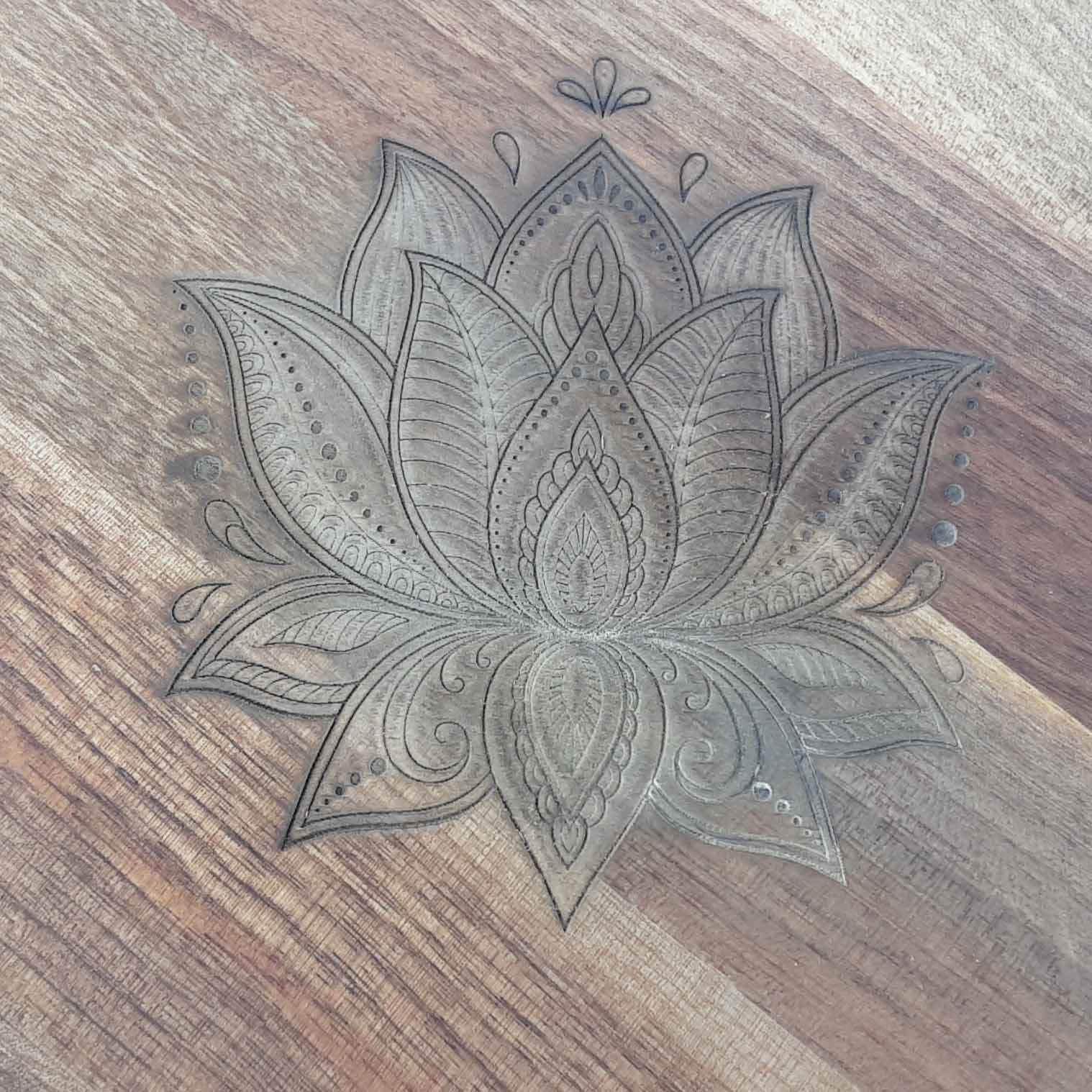 Plateau motif floral avec poignée et base – Modèle Golnaz