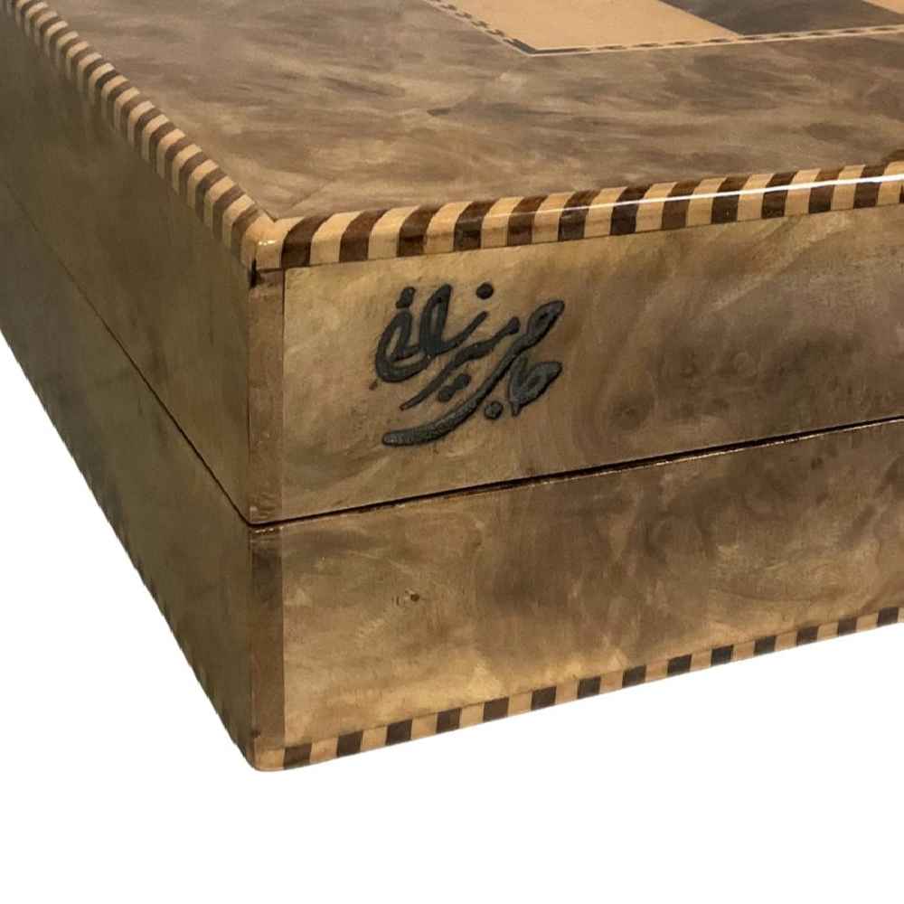 Plateau de Backgammon et d’Échecs Fait Main en Bois de Noyer Mina