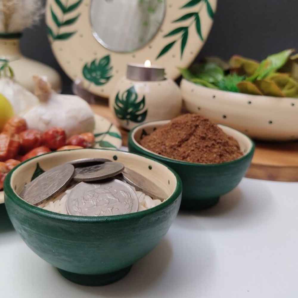 Élégant ensemble de plats Haft-Seen avec miroir – Idéal pour Norouz