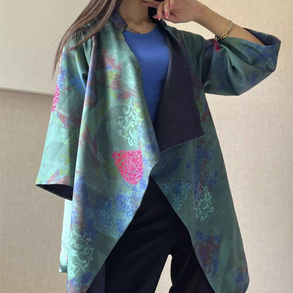 Manteau persan réversible en tissu crêpe pour femme