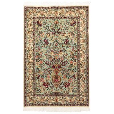 Tapis persan noué main Ispahan – Motif vase floral, soie et laine vert clair