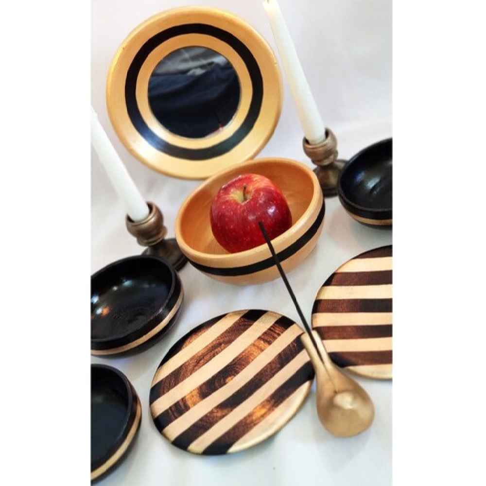 Ensemble de plats Haft-Seen en céramique avec miroir et porte-bougie – Pour Norouz