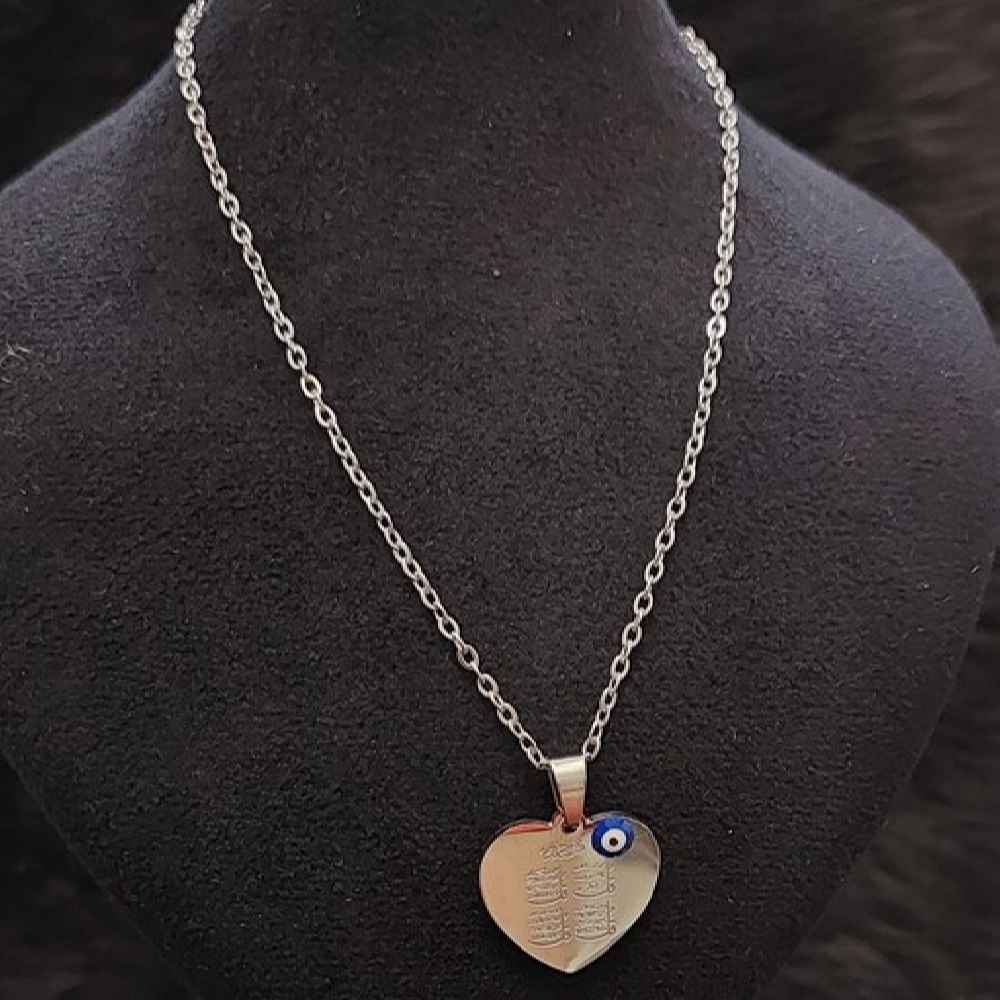 Collier islamique avec médaillon calligraphie 4 Qul Surah en acier