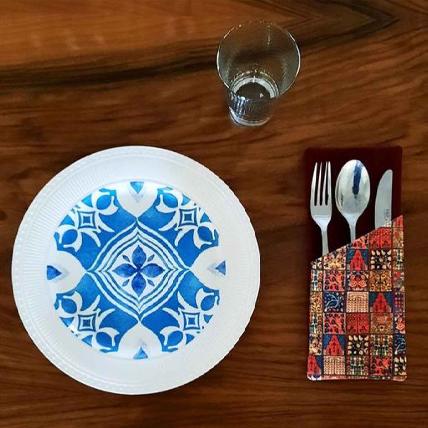 Pochette à couverts en velours avec calligraphie persane – Design jaune élégant