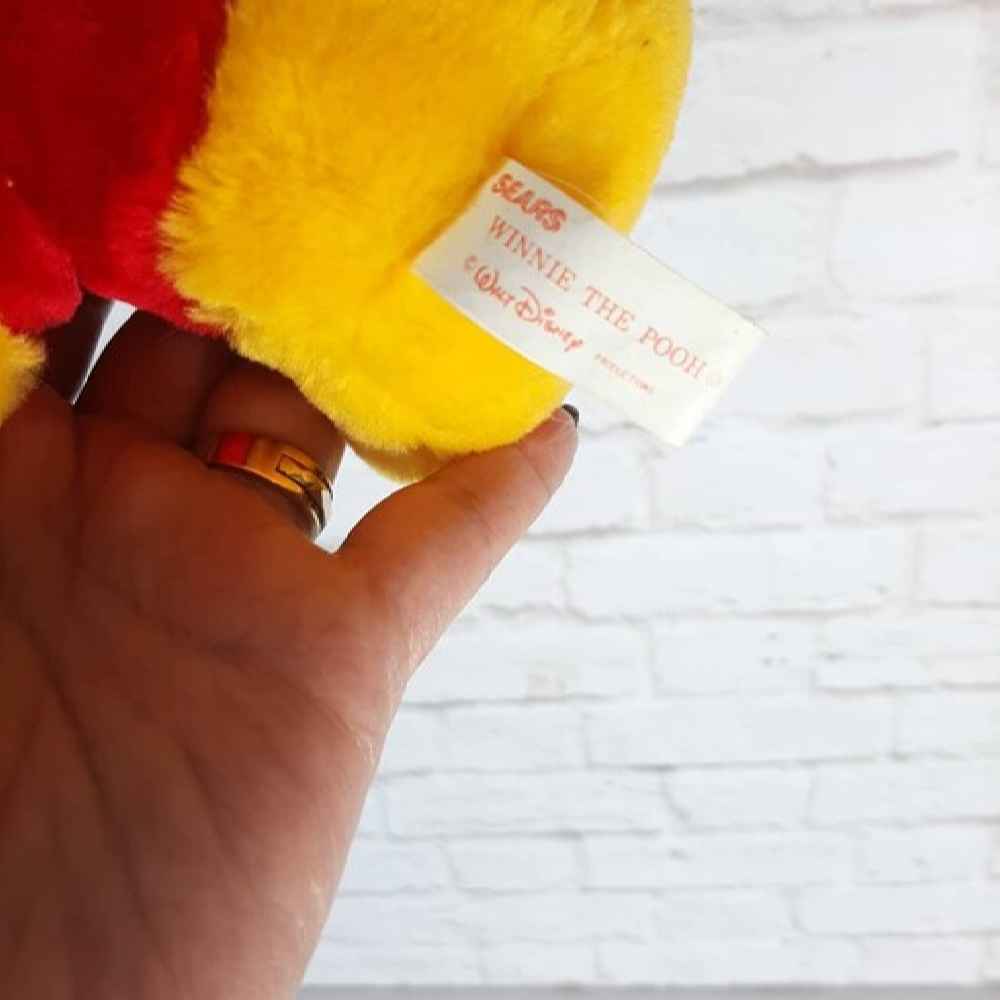 Peluche Winnie l’Ourson – Dessin Animé Classique