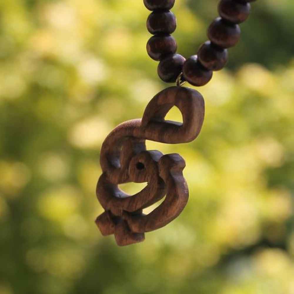 Collier pendentif en bois avec nom Farsi sculpté fait main Roya