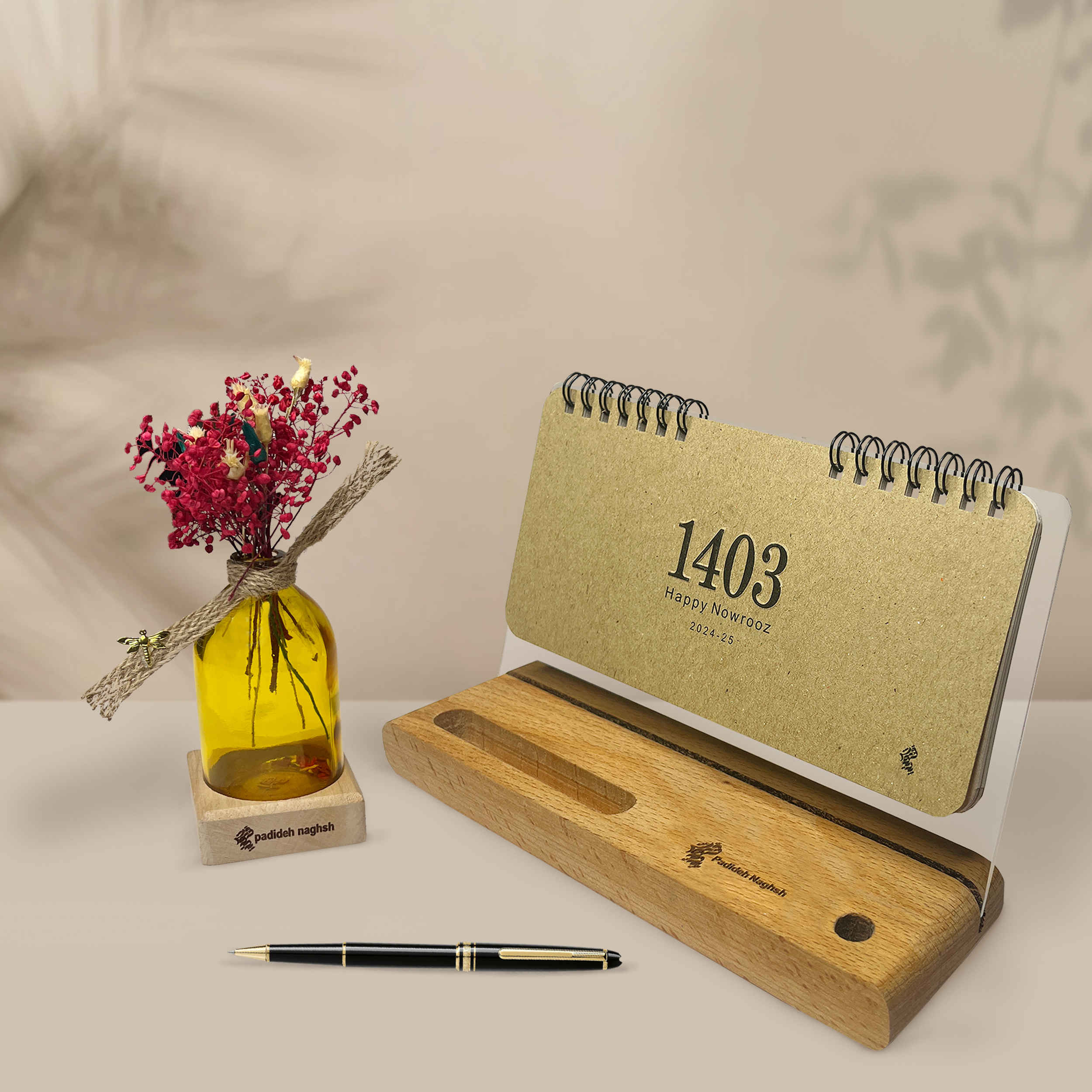 Carnet de planification mensuelle persan 1403 en bois avec support pour téléphone portable