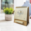Carnet de planification mensuelle persan avec papier artisanal et section pour notes