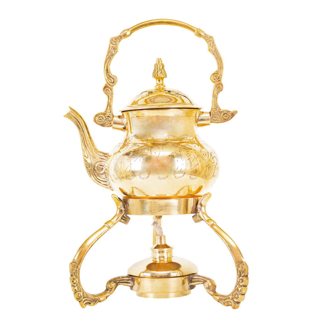 Théière en laiton avec base réchaud gravée à la main design artisanal